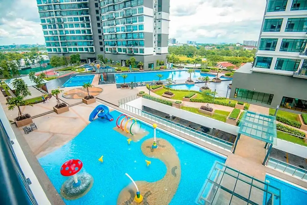 Molek Regency City View 6Pax Netflix Johor Bahru Apartment