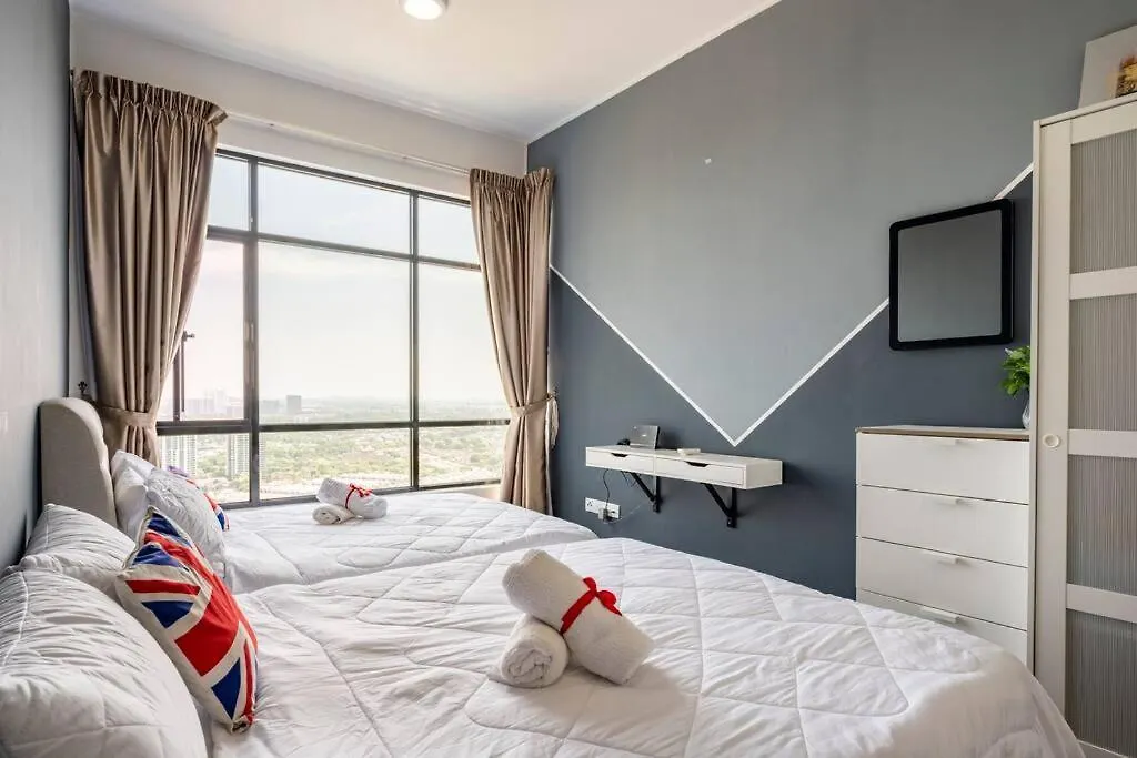 Molek Regency City View 6Pax Netflix Johor Bahru Apartment