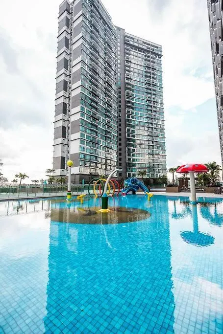 Apartment Molek Regency City View 6Pax Netflix Johor Bahru