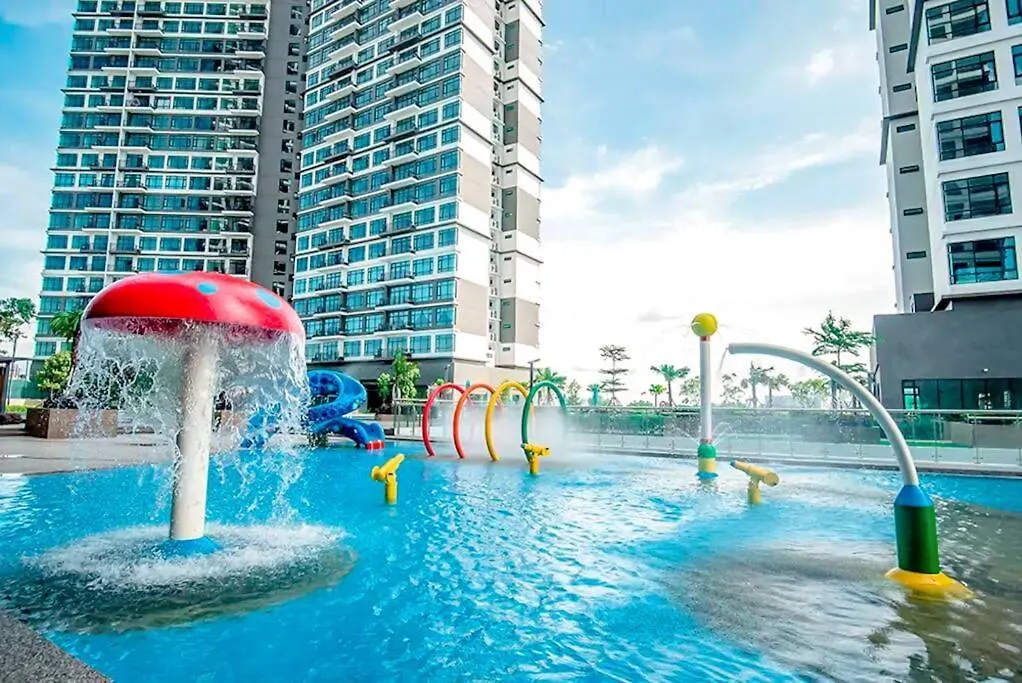 Apartment Molek Regency City View 6Pax Netflix Johor Bahru